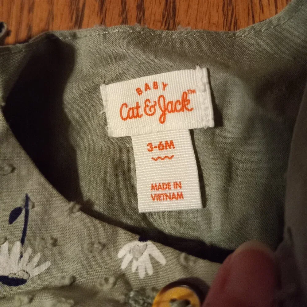 NWT 100% Cotton Sage Green Floral Baby Set Cottagecore Prairiecore Retro Photos